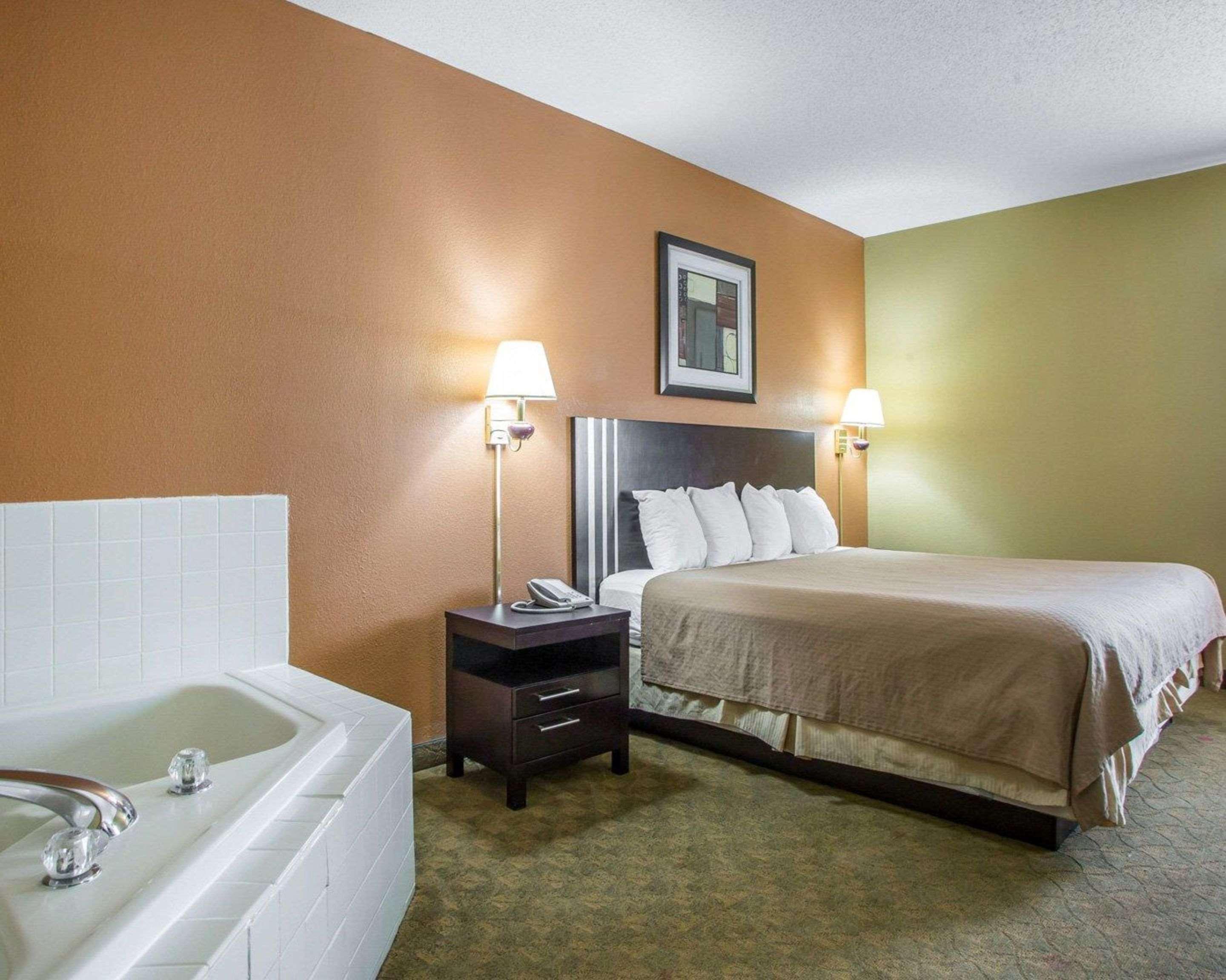 Quality Inn Merrillville Exterior foto